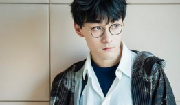 黄明昊娱乐圈吃瓜事件,揭秘明星背后的吃瓜真相